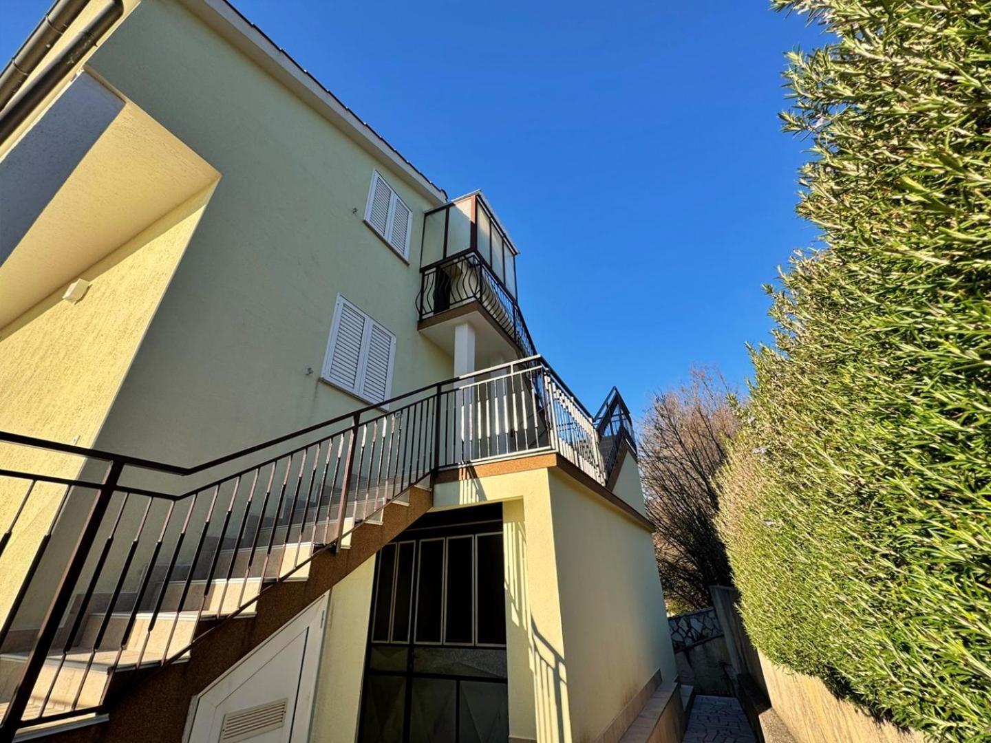 Apartments Pavle Малинска Экстерьер фото