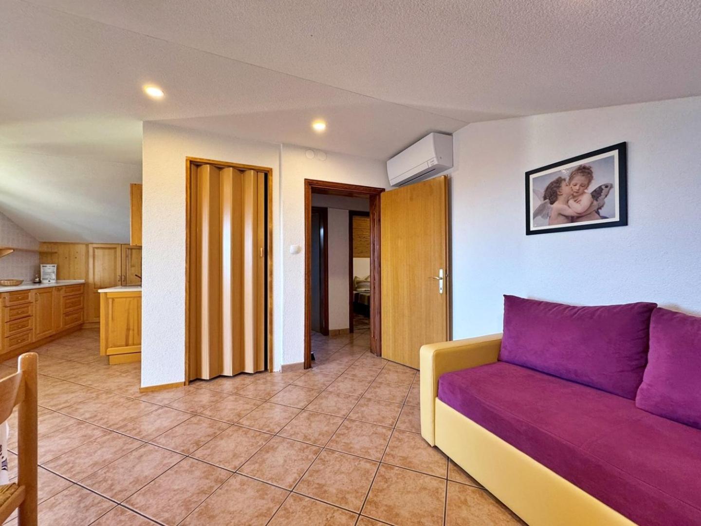 Apartments Pavle Малинска Экстерьер фото