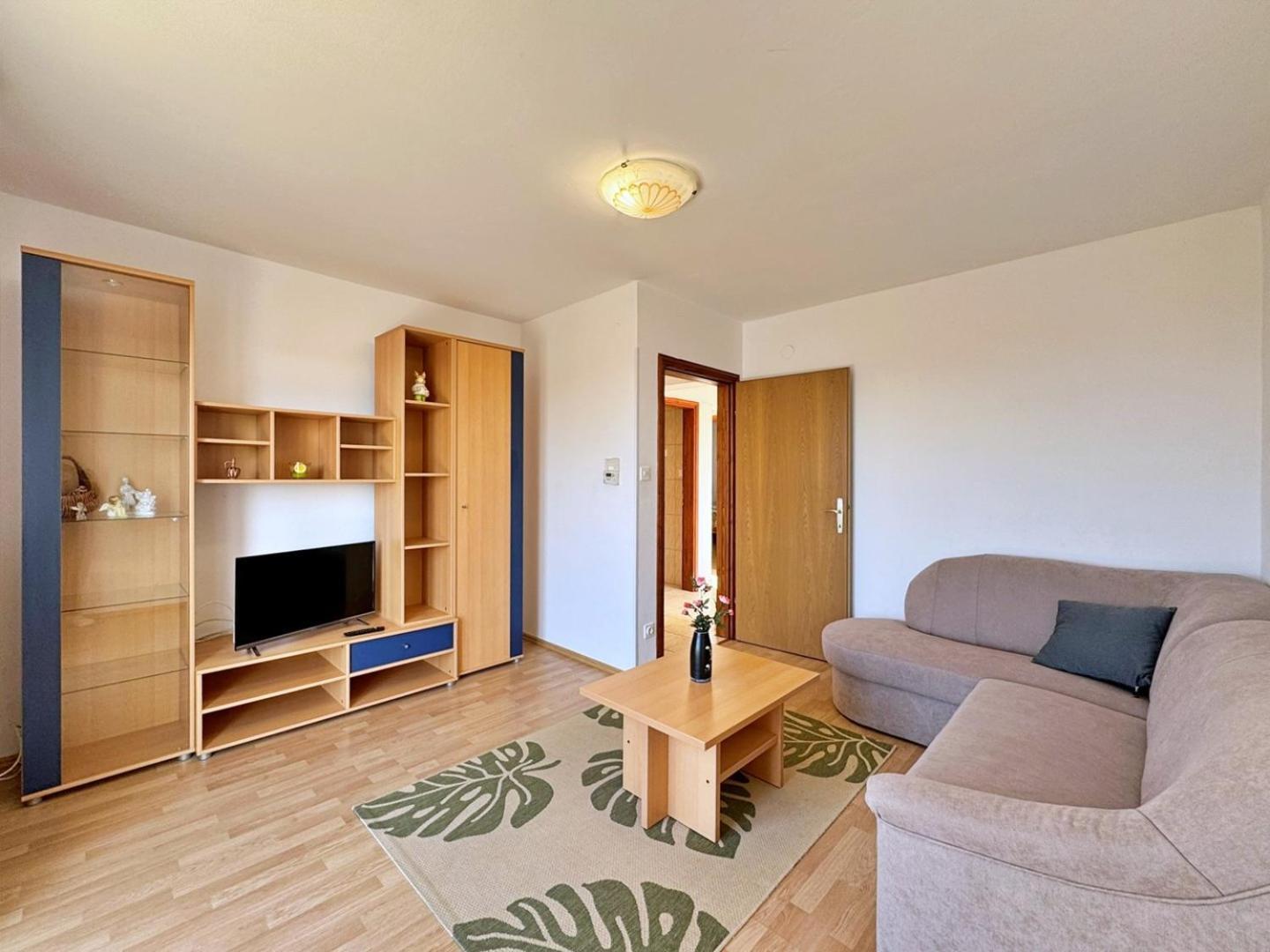 Apartments Pavle Малинска Экстерьер фото