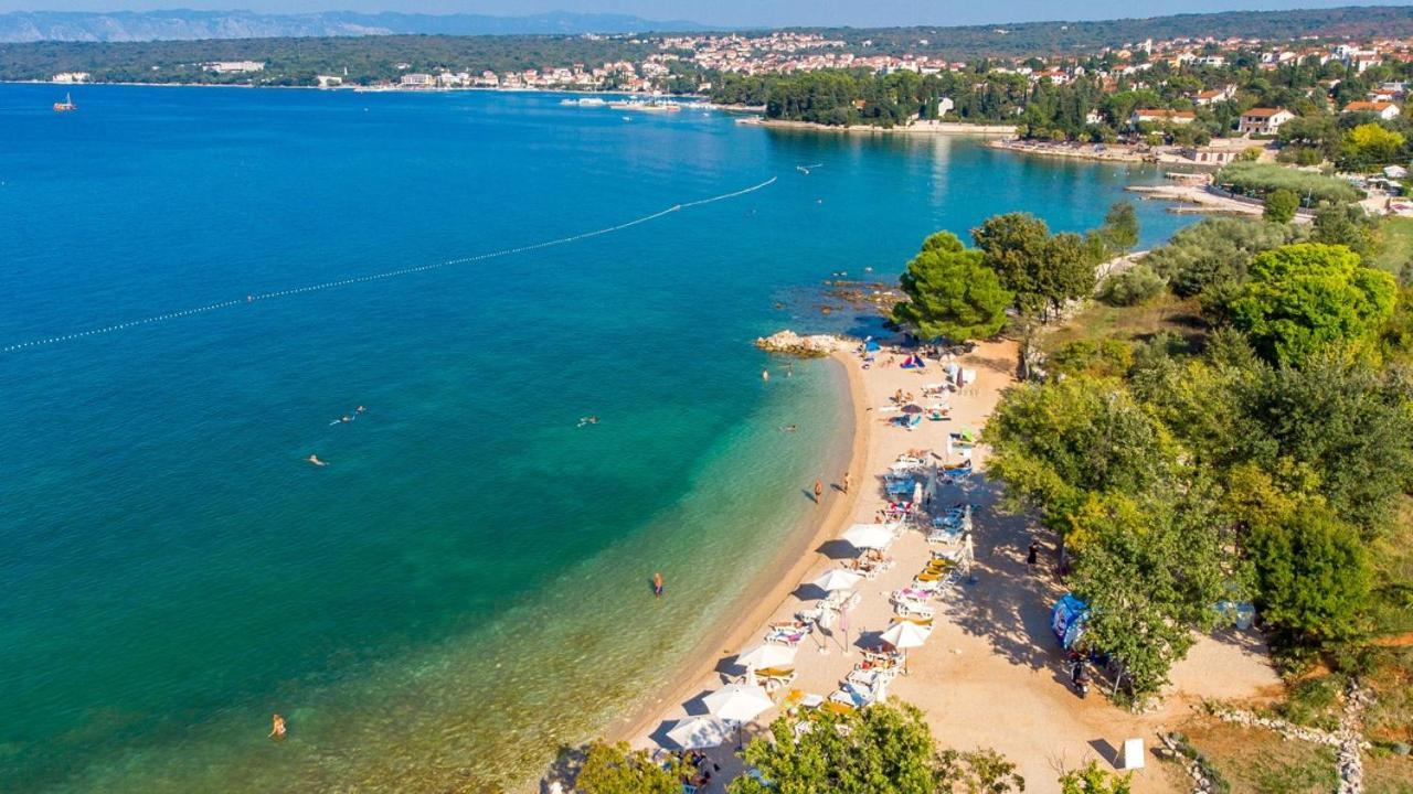 Apartments Pavle Малинска Экстерьер фото