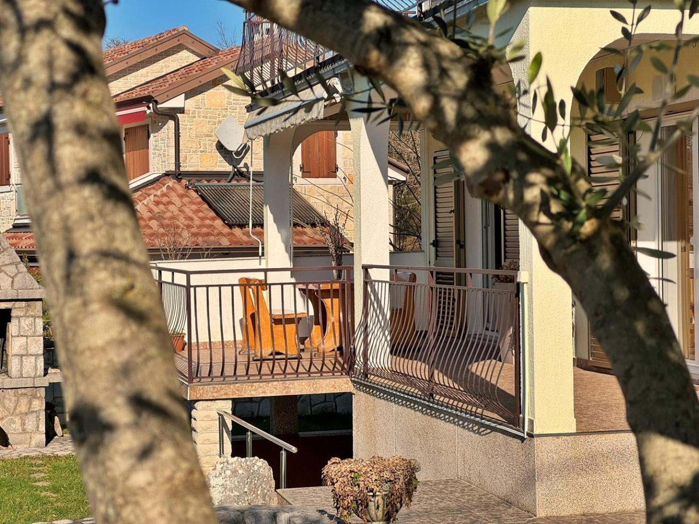 Apartments Pavle Малинска Экстерьер фото
